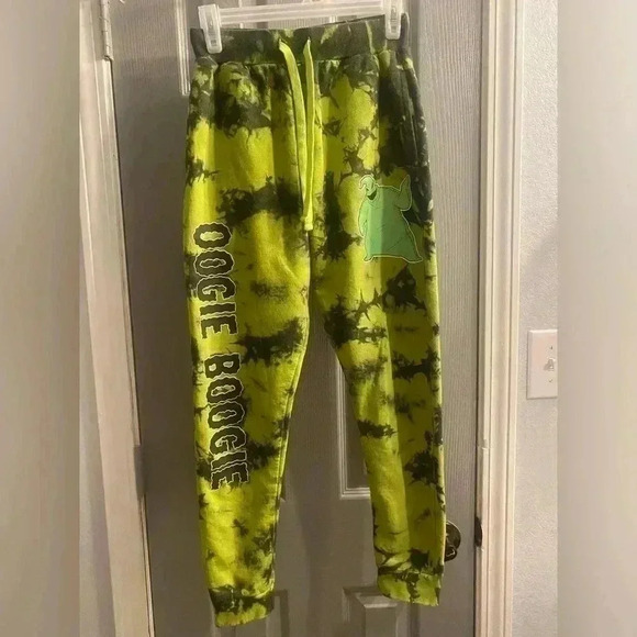 Disney The Nightmare Before Christmas Oogie Boogie Tie Dye Glow in the dark XS - Picture 1 of 11